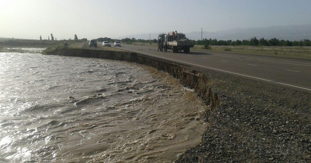 Река Чу забрала у Кыргызстана более 150 гектаров земли — власти забыли об укреплении берегов изображение публикации