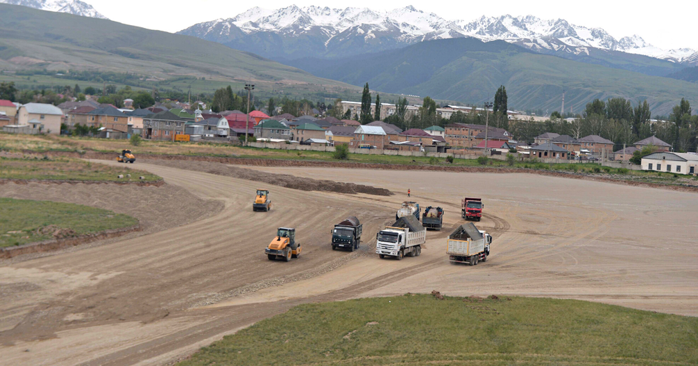 Дороги Тюп – Кеген и Каркыра – Турук – Сары-Джаз будут готовы к 2025 году изображение публикации