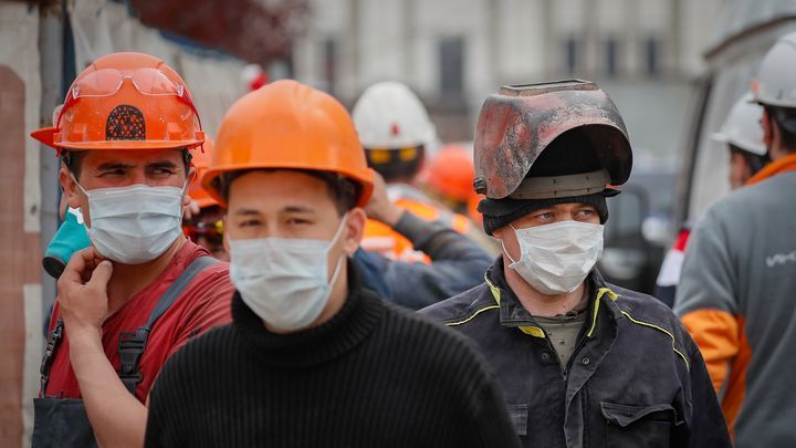 Трудовая миграция касается 3 млн кыргызстанцев – депутат ЖК Кундузбек Сулайманов