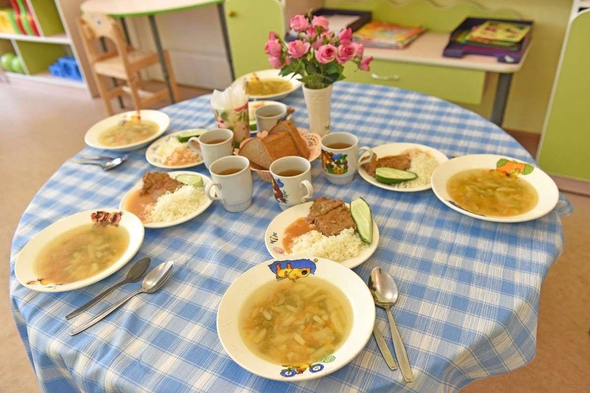 Приоритет кабмина не в том, чтобы кормить детей — Акылбек Жапаров о питании в детсадах