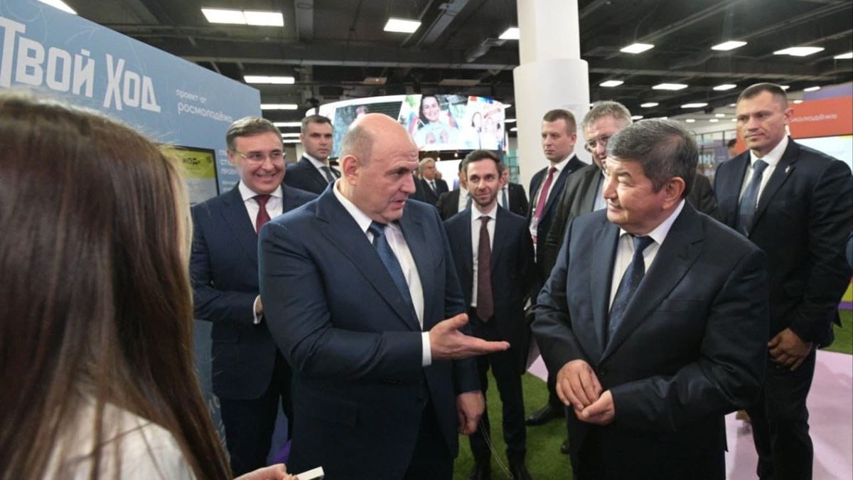 Глава кабмина КР на день слетал в Москву — с кем встретился Акылбек Жапаров