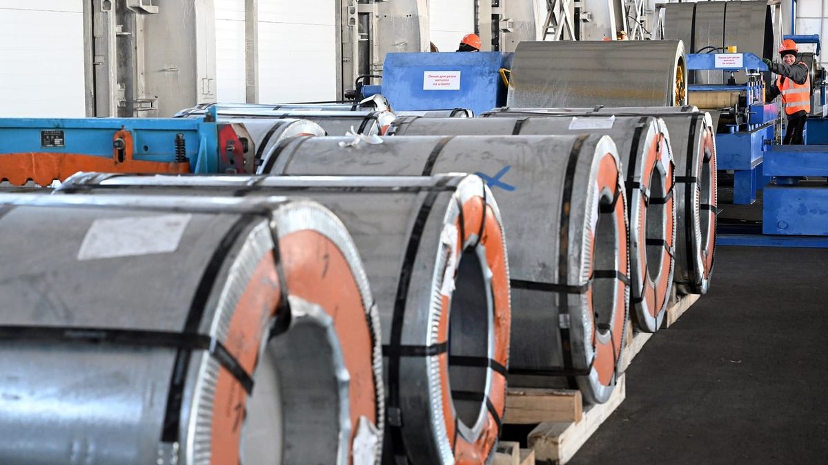 Промышленное производство в Кыргызстане за год выросло на 2.7%