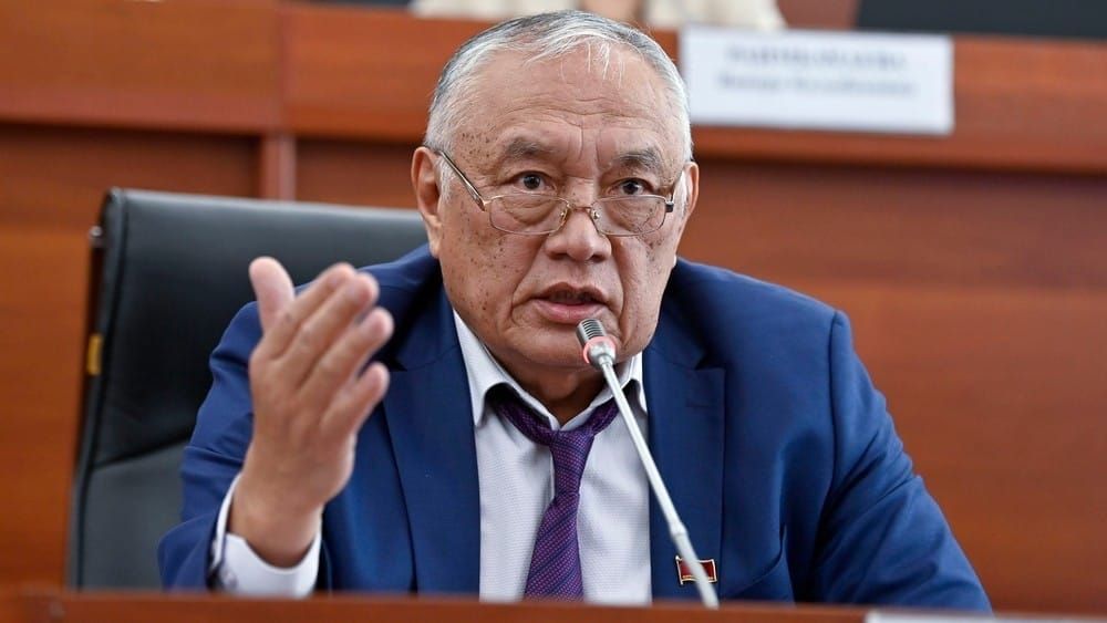 Мы никогда не будем развиваться с такими кадрами – депутат раскритиковал Минэконом
