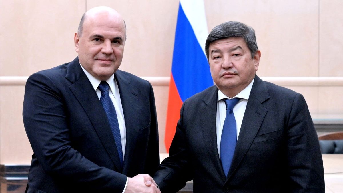 Главы правительств КР и РФ обсудили реализацию совместных проектов