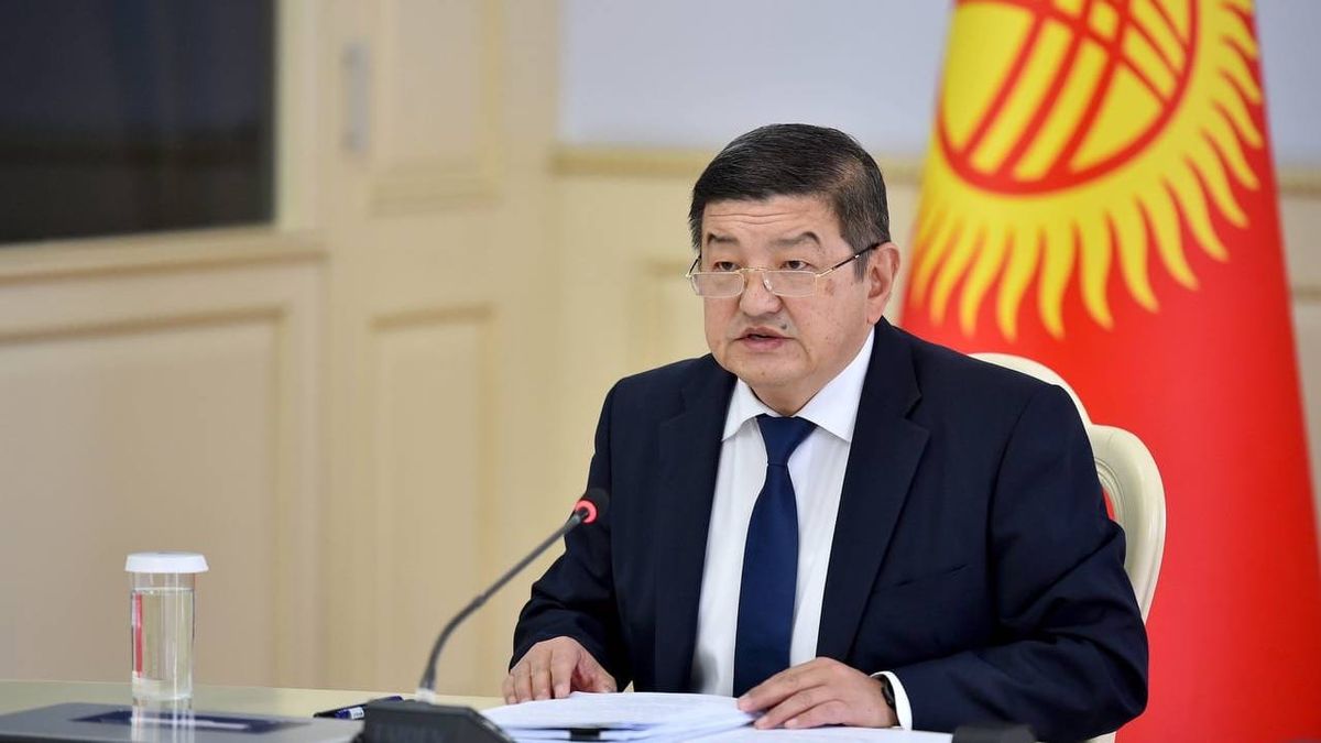 Депутат Масалиев предлагает главе кабмина КР Акылбеку Жапарову уйти в отставку