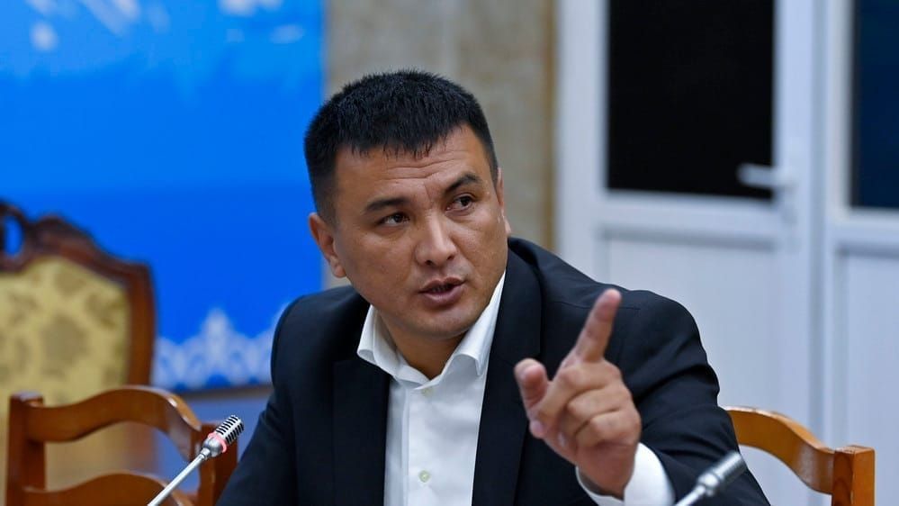 Третий за последние недели депутат ЖК добровольно сдал мандат