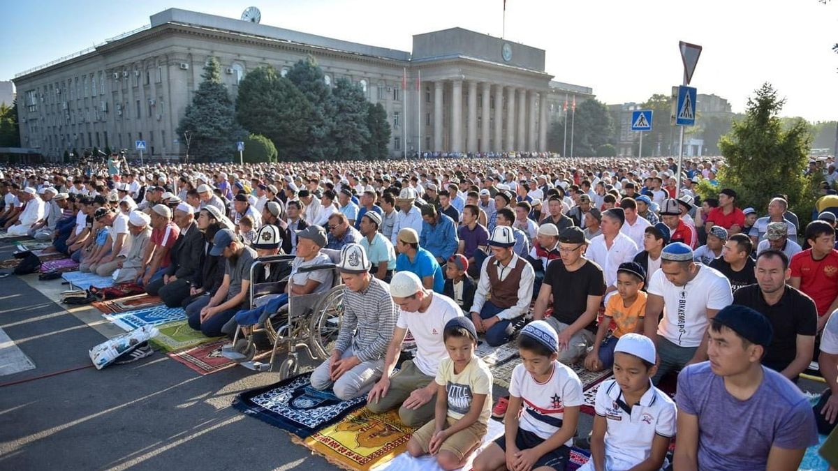 На следующей неделе у кыргызстанцев – дополнительный выходной