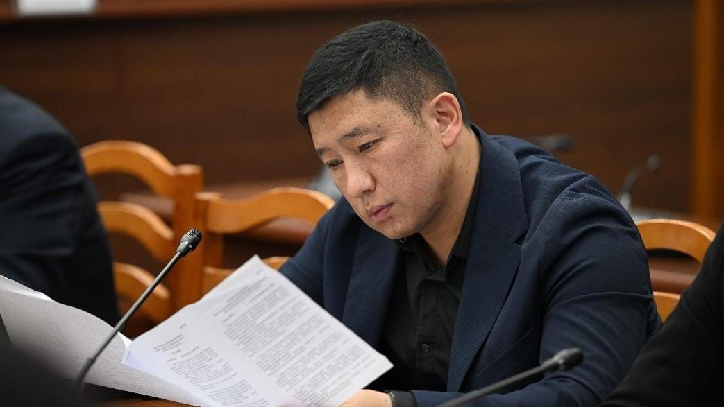 Депутаты ЖК предложили выплачивать зарплаты главам всех местных кенешей