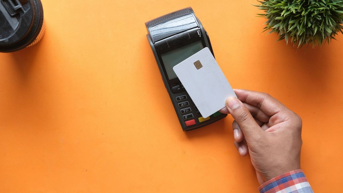 Процессинговые центры для внутригосударственных платежей будут находиться в Кыргызстане — ЖК принял законопроект