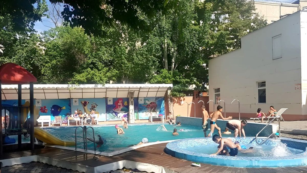 Здание комплекса Royal Sport в Бишкеке вернут в муниципальную собственность