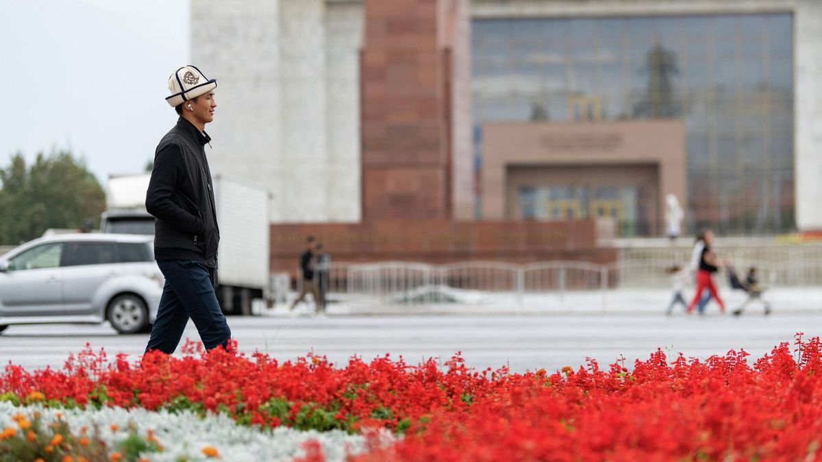 Конец майских праздников: завтра рабочий день в Кыргызстане