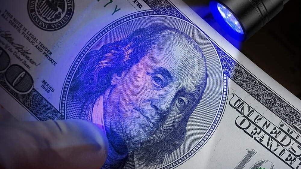 В Оше пытались сбыть $9.3 тысячи фальшивых долларов