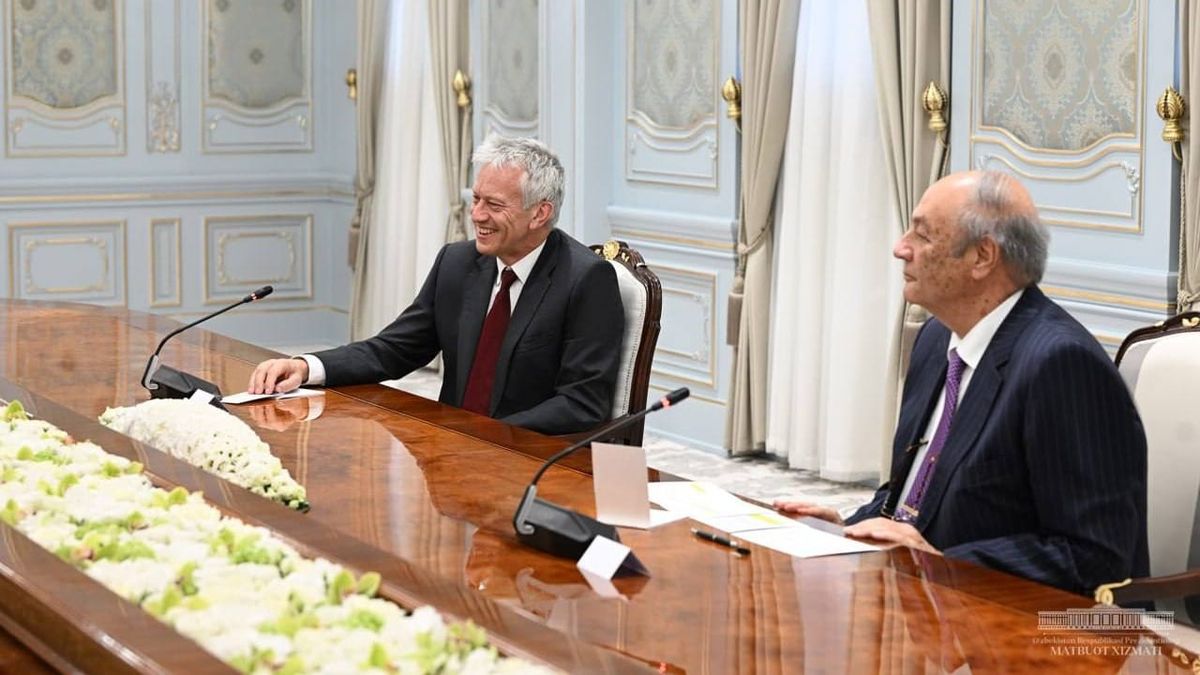 Гендиректор Coca-Cola прибыл в Узбекистан и встретился с Мирзиёевым