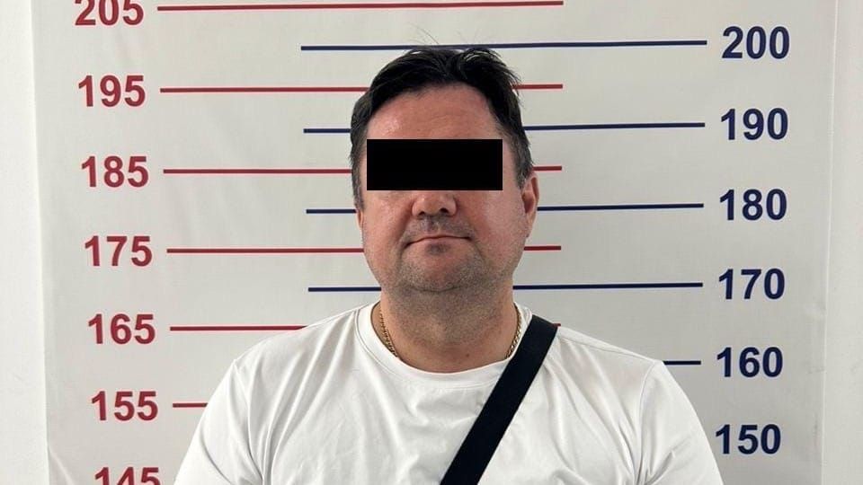 ГКНБ объявил в розыск основателя компании и задержал его помощника – они финансировали ОПГ Кольбаева