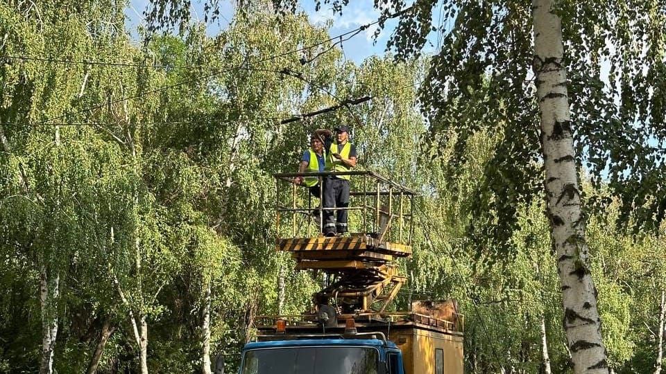 Мэрия Бишкека начала демонтаж троллейбусных линий, не дожидаясь решения БГК