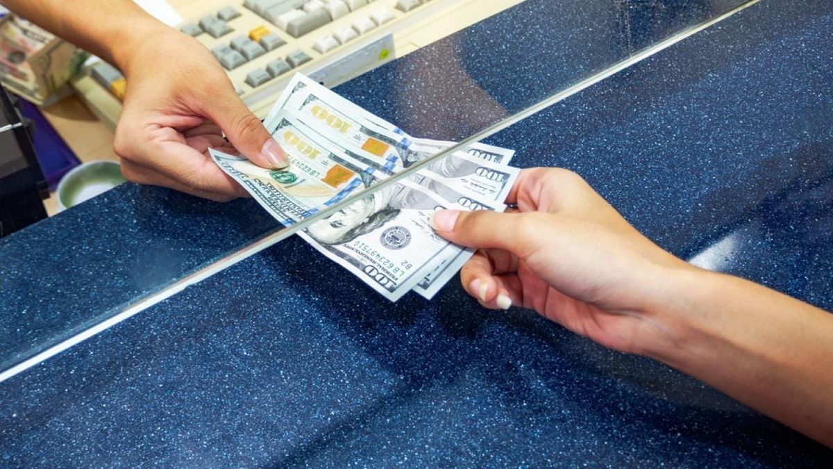 Нацбанк отозвал лицензию обменки в Бишкеке