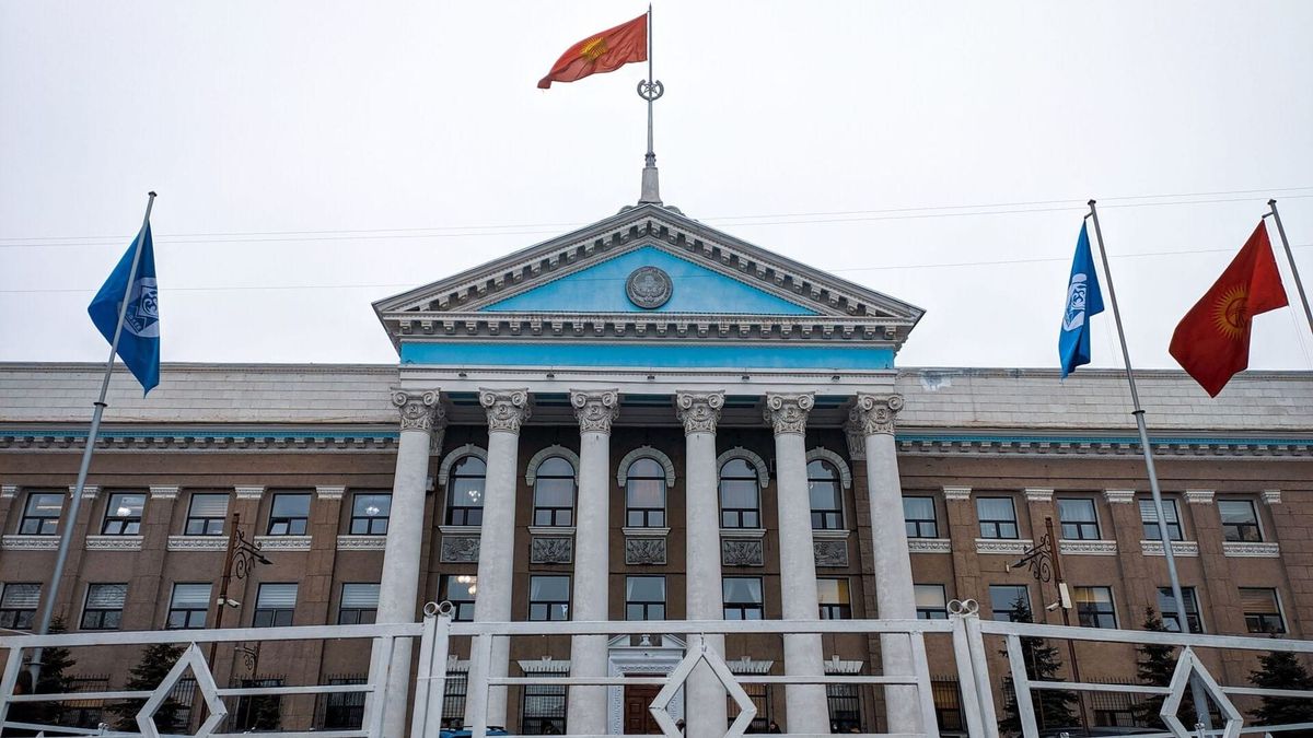 Мэрия Бишкека потратит 5 млрд сомов из бюджета города на строительство объектов и ремонт дорог