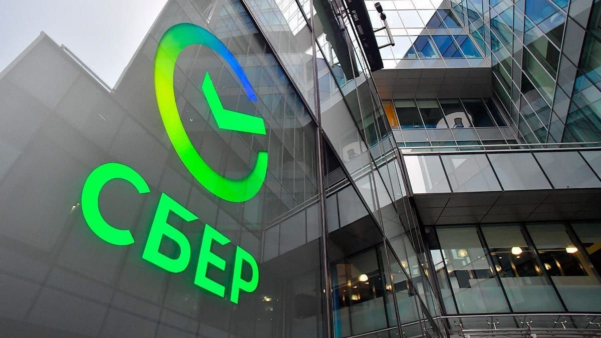 Акылбек Жапаров пригласил «Сбербанк», ВТБ, «Внешэкономбанк» и «Газпромбанк» открыть филиалы в КР