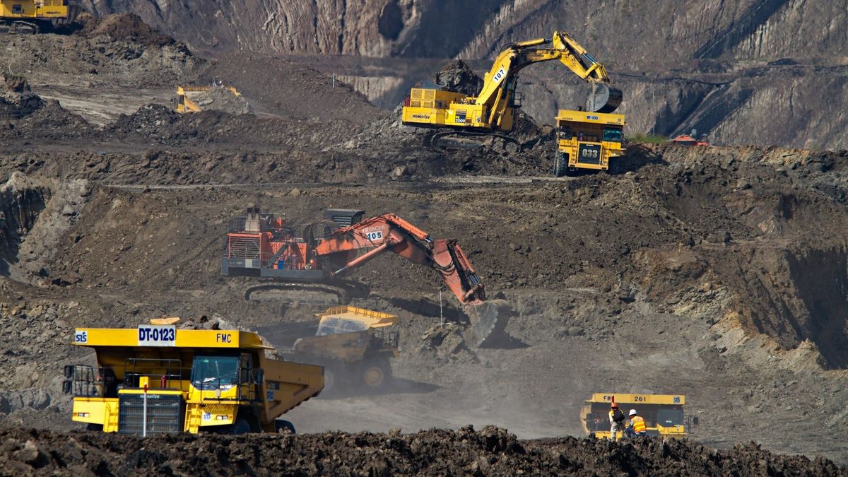 В Кыргызстане на торги выставят 41 участок с полезными ископаемыми в Ошской области – список