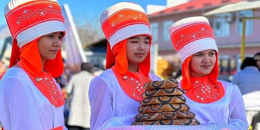 В Бишкеке на Старой площади организована ярмарка местных товаров