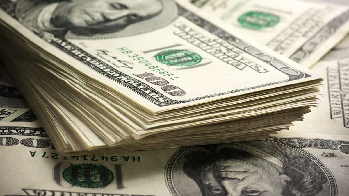 Кыргызстанцы перевели на родину более $1.6 млрд – данные за семь месяцев