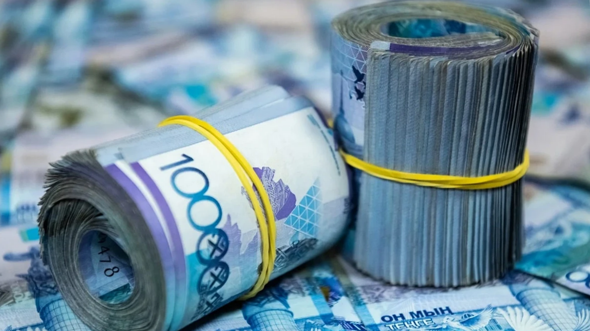 Тенге подорожал, доллар стабилен – курс НБ КР на 10 сентября