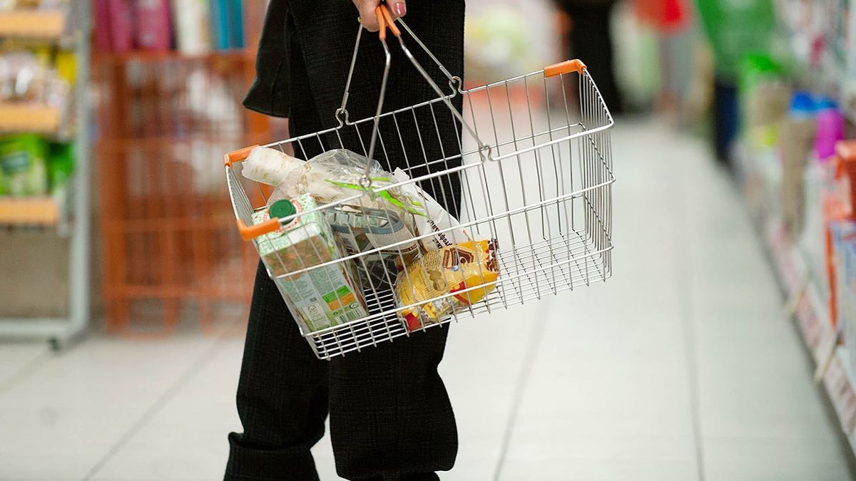 Цены в КР за месяц выросли на 0.7% – подорожали продукты и напитки