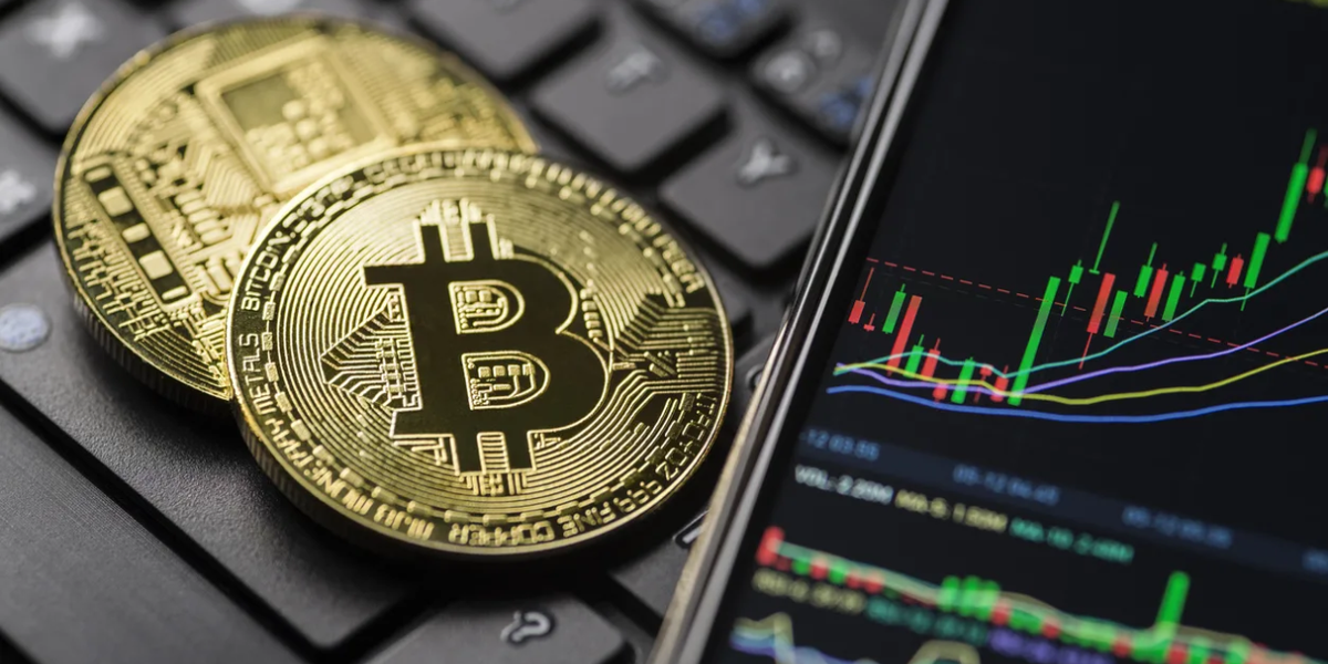 Трамп объявил о создании госрезерва криптовалют: цены на BTC и альткоины резко выросли