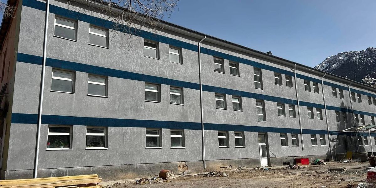 В Нарыне завершается ремонт лицея-интерната за 52 млн сомов