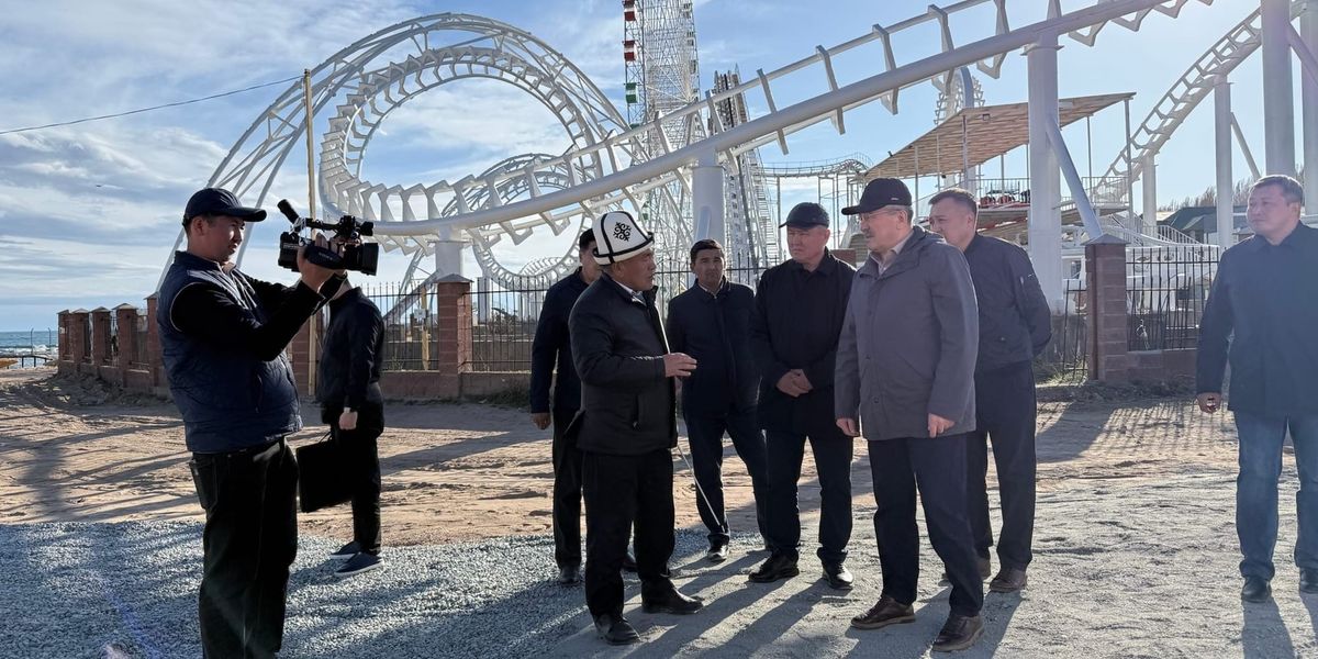 Адылбек Касымалиев проверил ключевые стройки на Иссык-Куле — фото