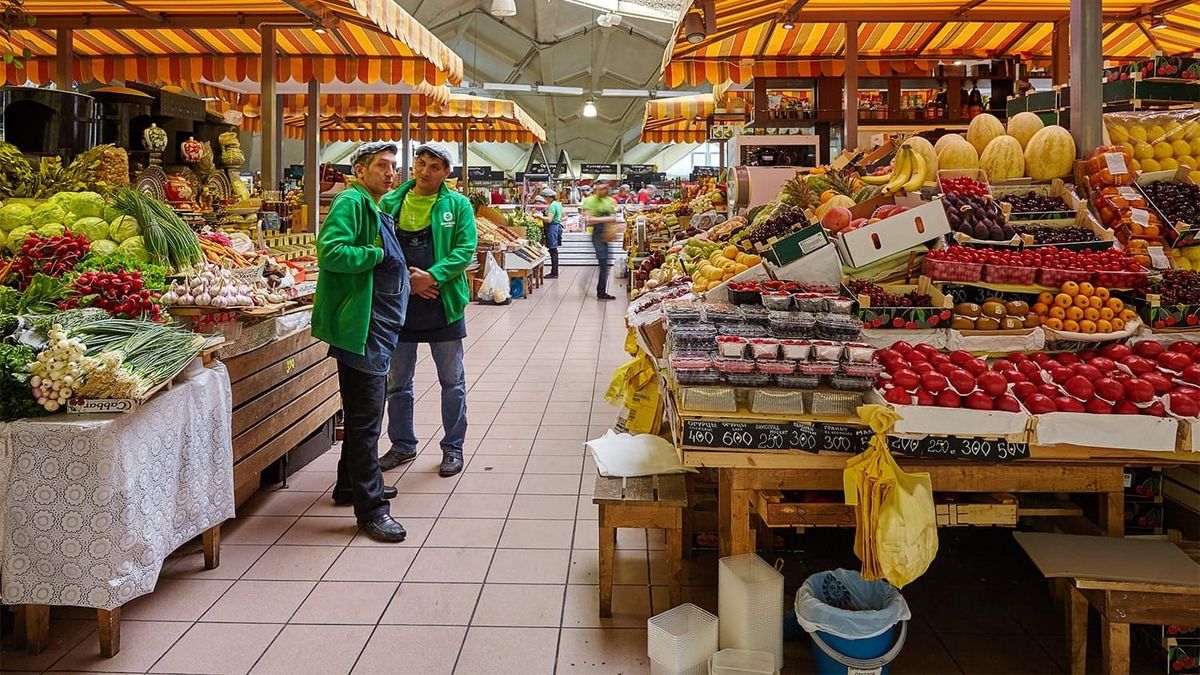 Где в Кыргызстане больше всего рынков и ТЦ — свежая статистика Нацстаткома