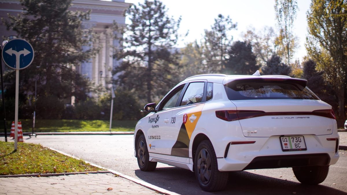 Яндекс Такси выстроит виртуальную очередь при пиковом спросе