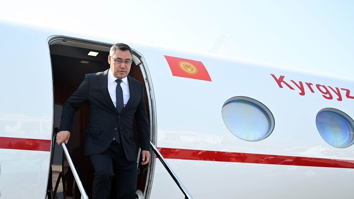 Садыр Жапаров прибыл в Астану на саммит «Центральная Азия — Китай»