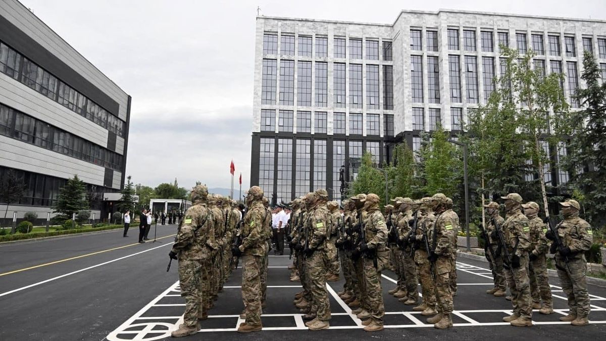 В Бишкеке открыли новое здание центрального аппарата ГКНБ