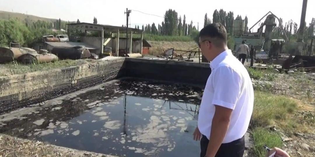ГКНБ выявил контрабанду некачественного битума в Ошской области