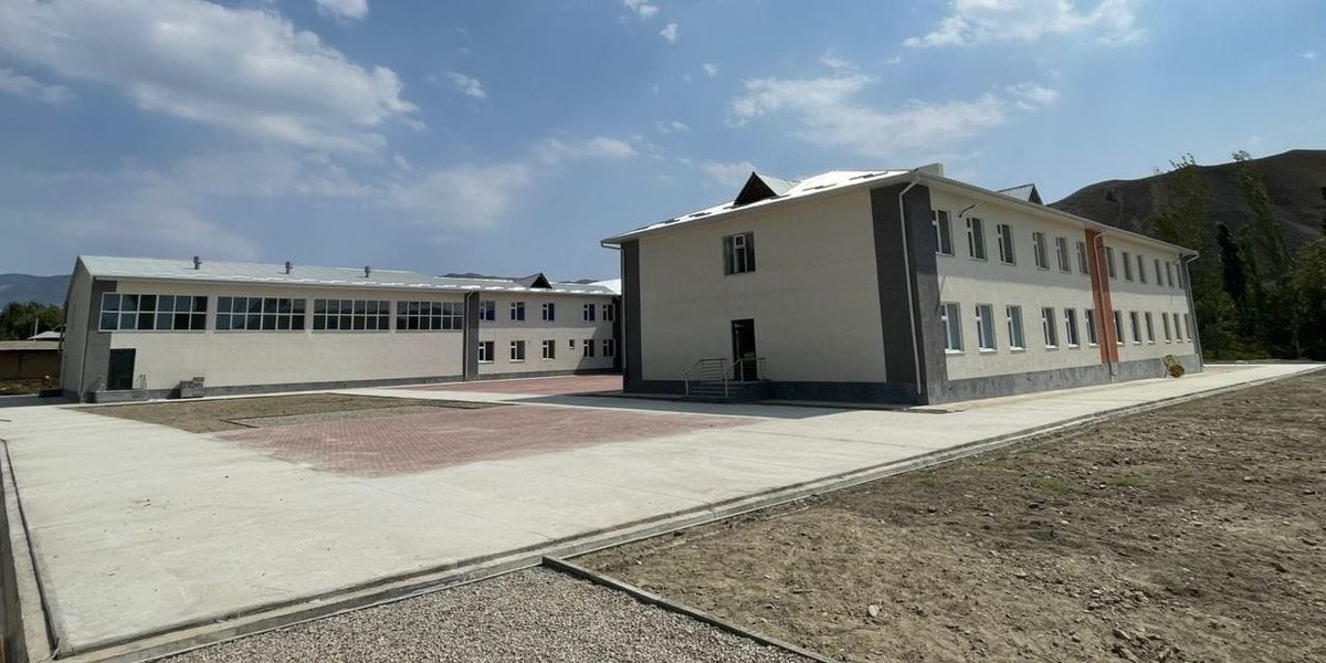 В Баткенской области построена школа «Келечек» на 500 мест