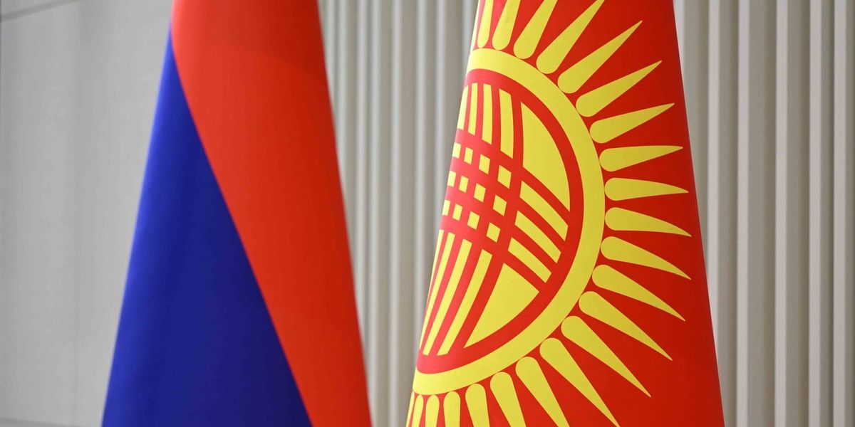 Кыргызстан и Армения обсудили новые возможности в авиации, бизнесе и инновациях