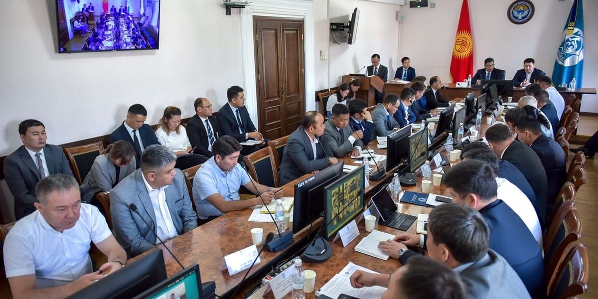 Мэрия Бишкека инвестировала 1.2 млрд сомов в подготовку ТЭЦ к зиме: итоги коллегии по итогам I полугодия