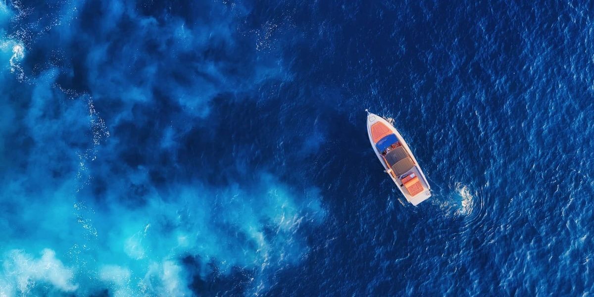 Кыргызстан утвердил два международных документа по морскому праву