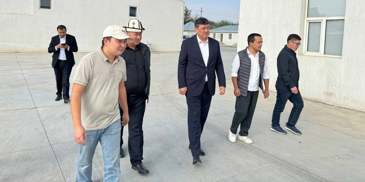 Глава Минсельхоза Бакыт Торобаев посетил Jal Agro Logistics