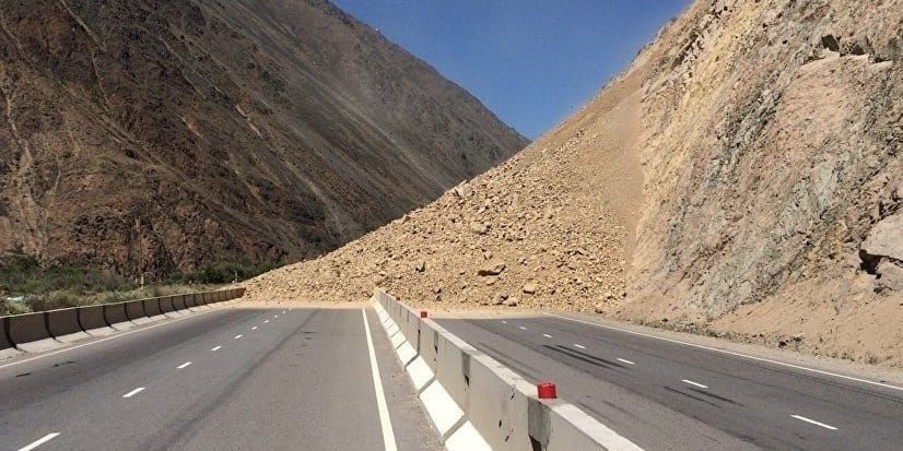 Внимание, водители! В Боомском ущелье будут проводить спуск камней