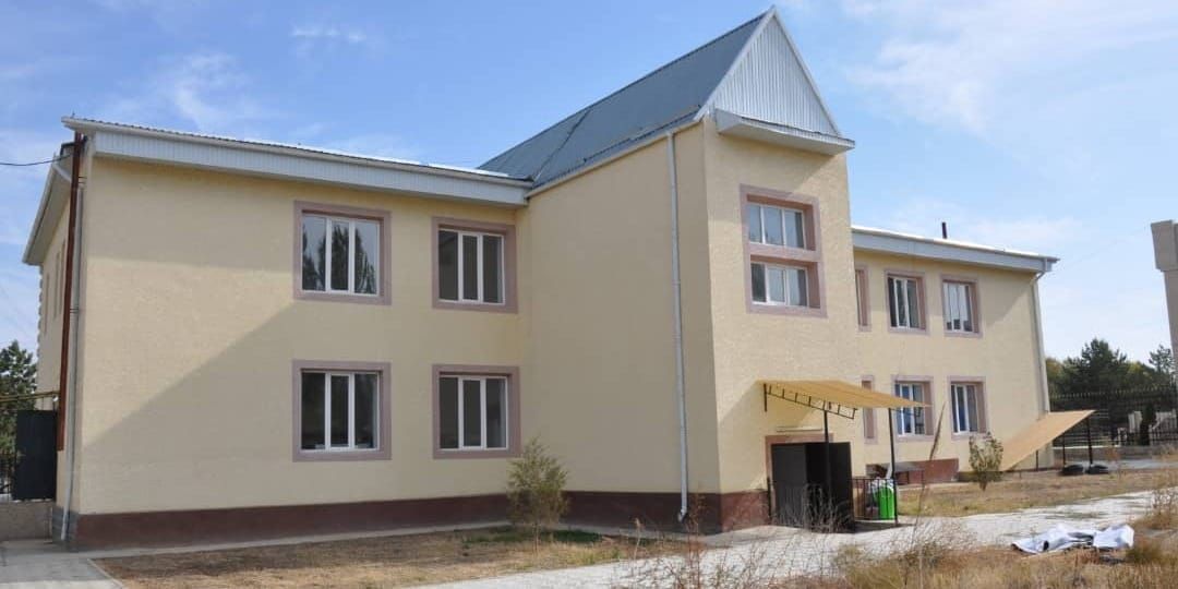 В Бакай-Ате государству возвращен незаконно приватизированный комбинат быта площадью 937 м²