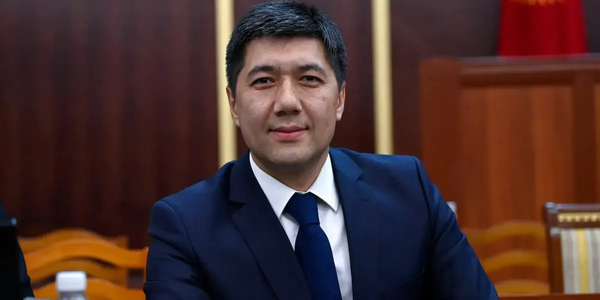 Global Finance присвоил Мелису Тургунбаеву рейтинг B — что это значит