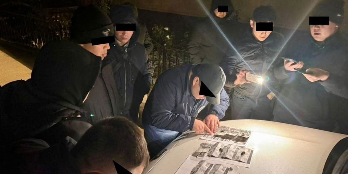 В Оше задержали участкового за поборы с иностранцев — ГКНБ