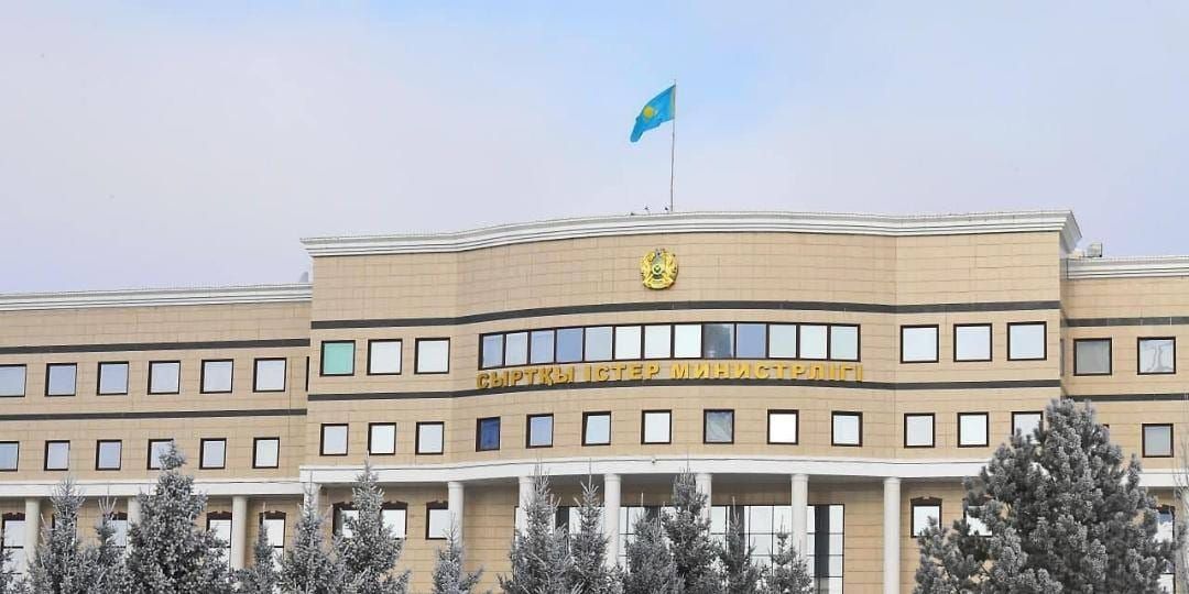 Казахстан эвакуировал 10.2 тысячи граждан из стран Ближнего Востока