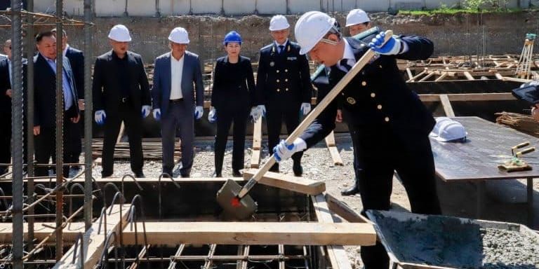 В Кыргызстане построят Центр электронного декларирования