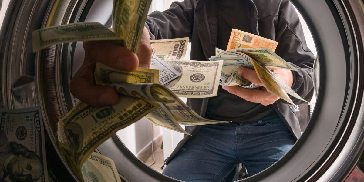 В Кыргызстане разработают стратегию борьбы с отмыванием денег