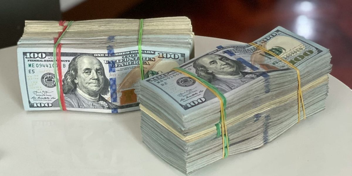 Крупный бизнес Казахстана привлек около $4 млрд на внешних рынках из-за дорогих кредитов в тенге