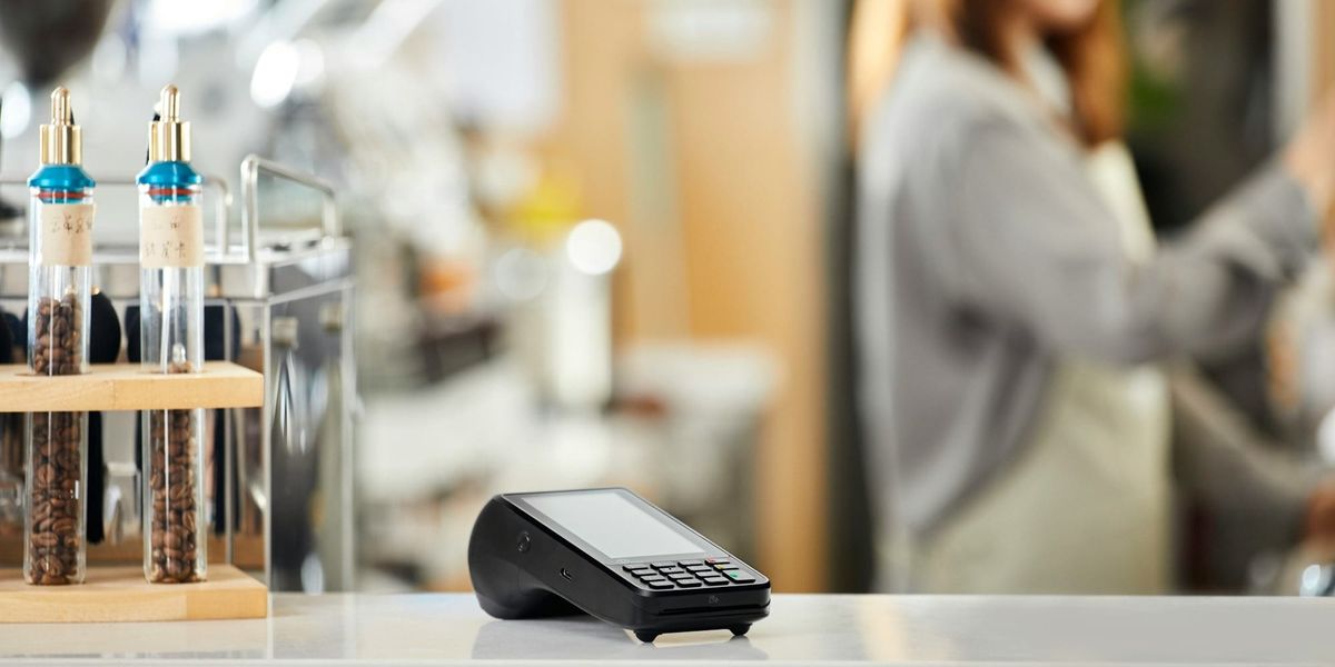 Эксперты объяснили феномен взрывного роста QR-платежей в Кыргызстане