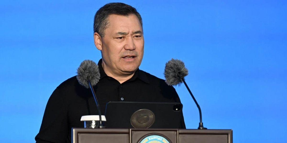 Президент КР ответил на критику о превращении Управделами во «второе правительство»